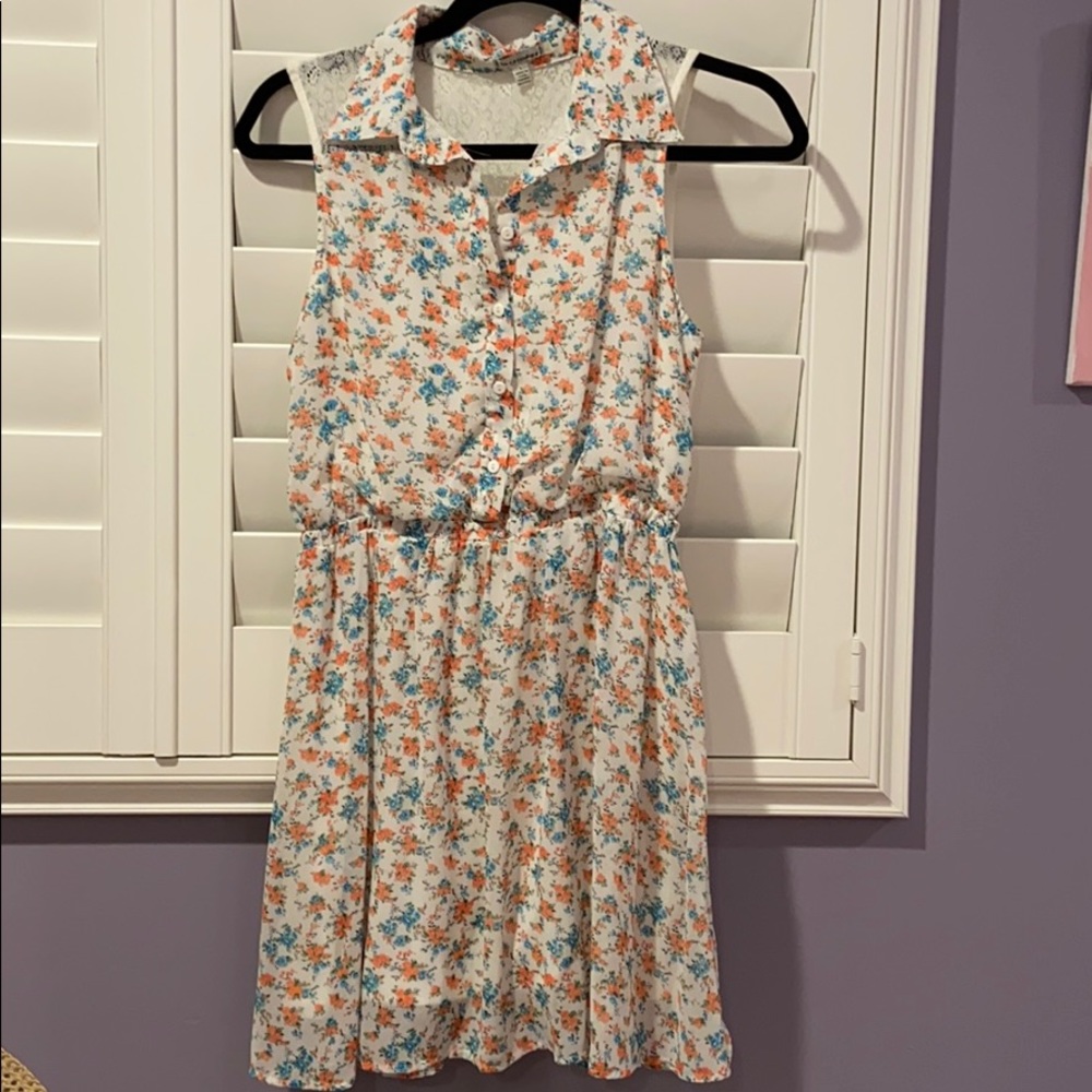 Urban Outfitters Floral dress with lace back